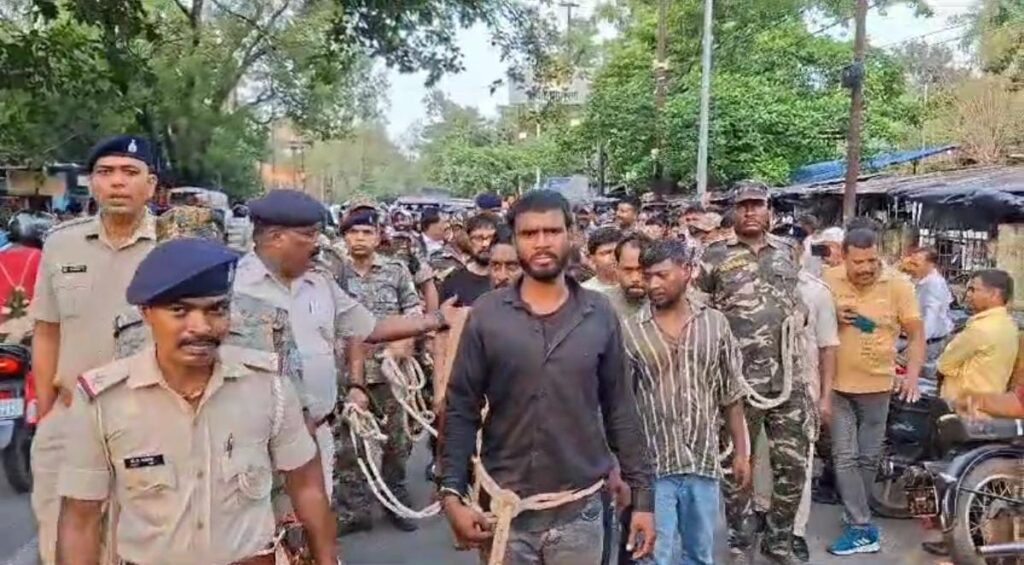 धनबाद में गैंगस्टर प्रिंस खान गिरोह पर पुलिस की बड़ी कार्रवाई, 9 शूटर गिरफ्तार