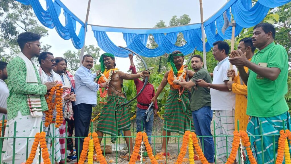 हूल दिवस पर कुणाल षाडंगी ने सिद्धू-कान्हू की प्रतिमाओं पर किया माल्यार्पण, कहा – वीर शहीदों के बलिदान को कभी नहीं भुलाया जा सकता