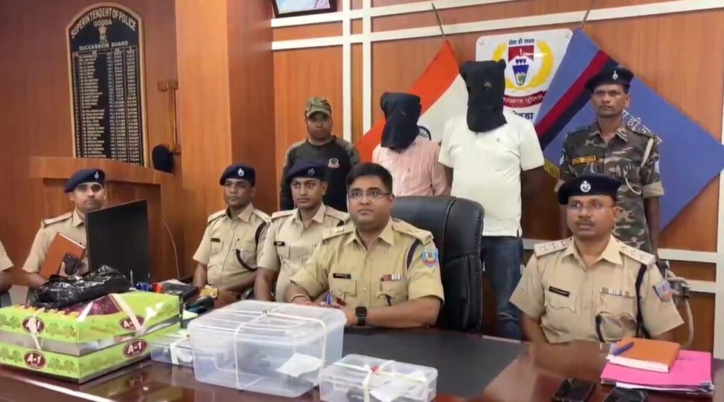 भोगनाडीह हिंसा प्रकरण: पूर्व मुख्यमंत्री के सहयोगियों पर साजिश का आरोप, हथियारों के साथ दो गिरफ्तार