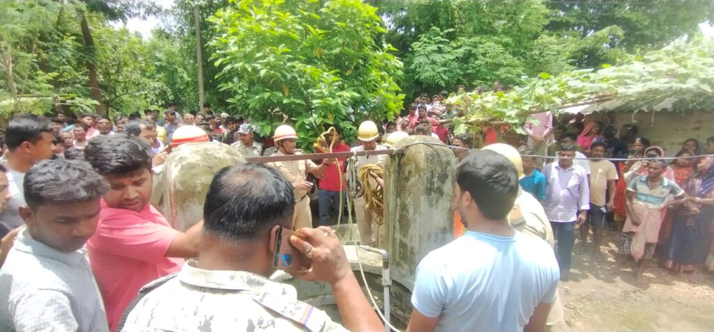 पश्चिम बंगाल के कुंए में डूबे बहरागोड़ा के दो मजदूरों की मौत, गांव में पसरा मातम परिवार ने प्रशासन से मदद की लगाई गुहार