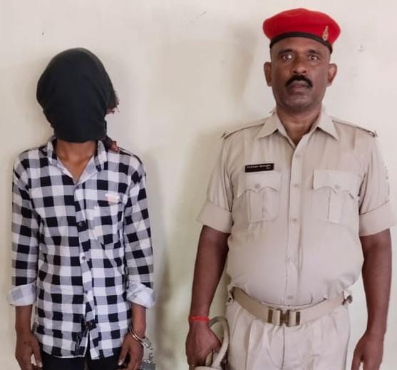 चाकुलिया: पुलिस ने नाबालिग लड़की के अपहरणकर्ता को पश्चिम बंगाल से किया गिरफ्तार, पीड़िता सकुशल बरामद