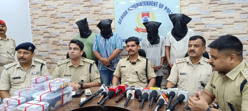 बिष्टुपुर लूटकांड का पुलिस ने किया खुलासा, चार अपराधी गिरफ्तार, मास्टरमाइंड अमृतसर से दबोचा गया
