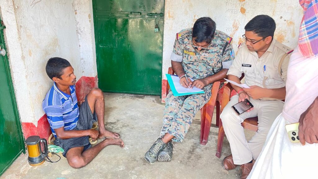 चाकुलिया: राजबांध गांव में गाय चोरी करते युवक को ग्रामीणों ने पकड़ा, पुलिस को सौंपा