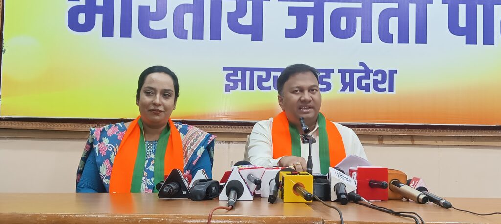 झारखंड: स्वास्थ्य विभाग के टेंडर पर तीन कंपनियों का कब्जा, बीजेपी का मंत्री इरफान अंसारी पर हमला