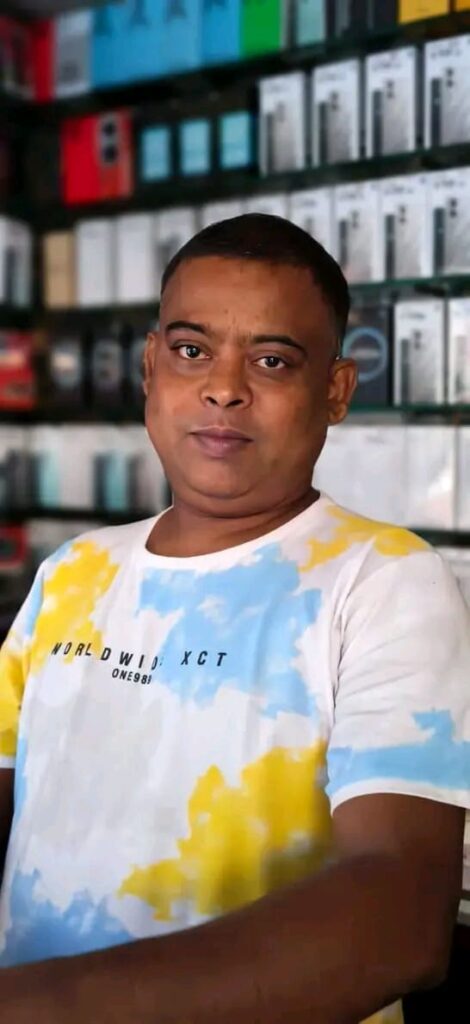 जमशेदपुर: टेल्को मोबाइल दुकानदार रॉनी की संदिग्ध मौत, “अलविदा” लिख छोड़ा स्टेटस