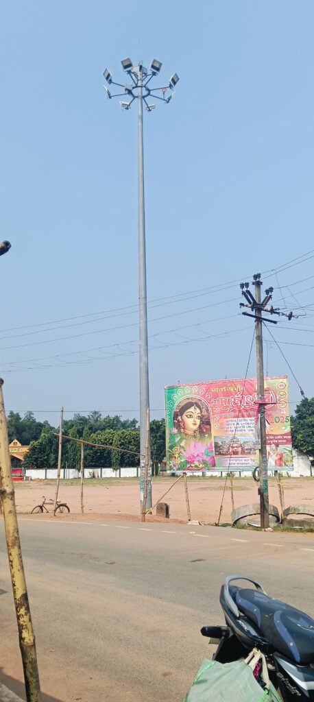 मानुषमुड़िया चौक की हाईमास्ट लाइट बंद, तीन माह से अंधेरे में डूबा इलाका