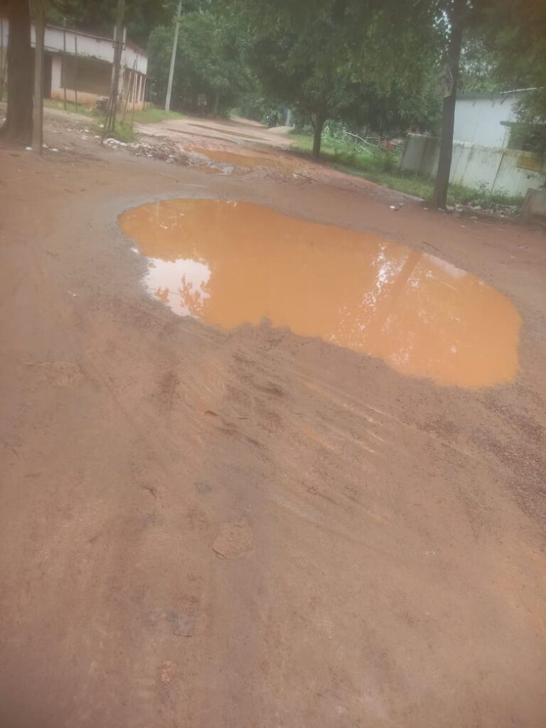 जयपुरा चौक-जयपुरा नदी सड़क का दो साल बाद भी नहीं शुरू हुआ निर्माण, ग्रामीणों में बढ़ा आक्रोश