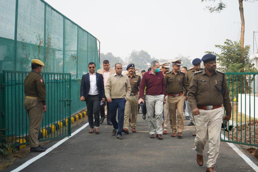 राष्ट्रपति द्रौपदी मुर्मु के जमशेदपुर-आदित्यपुर आगमन को लेकर जिला प्रशासन ने की तैयारियों की अंतिम समीक्षा