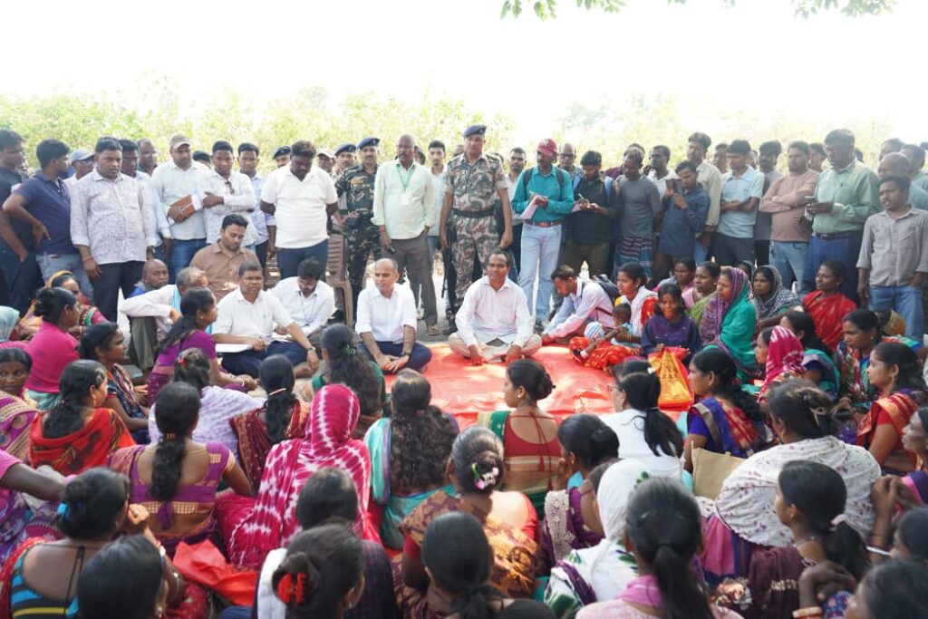 गुड़ाबांदा में डीसी का औचक निरीक्षण, अस्पताल व्यवस्था सुधार के निर्देश